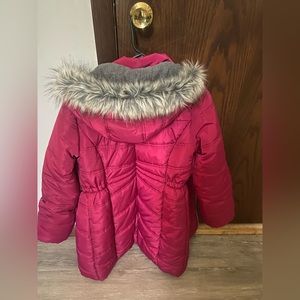 Magenta Calvin Klein Girls Large 12/14